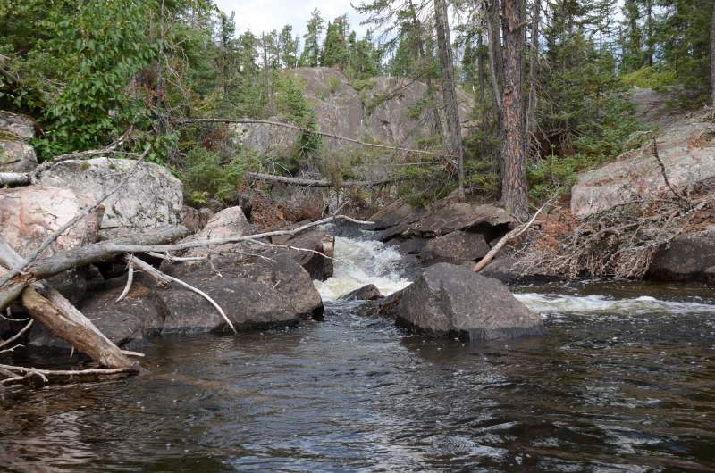 700_4683.jpg - A small rapids to portage