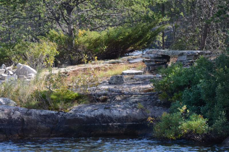 700_5319.jpg - More stonework closeby