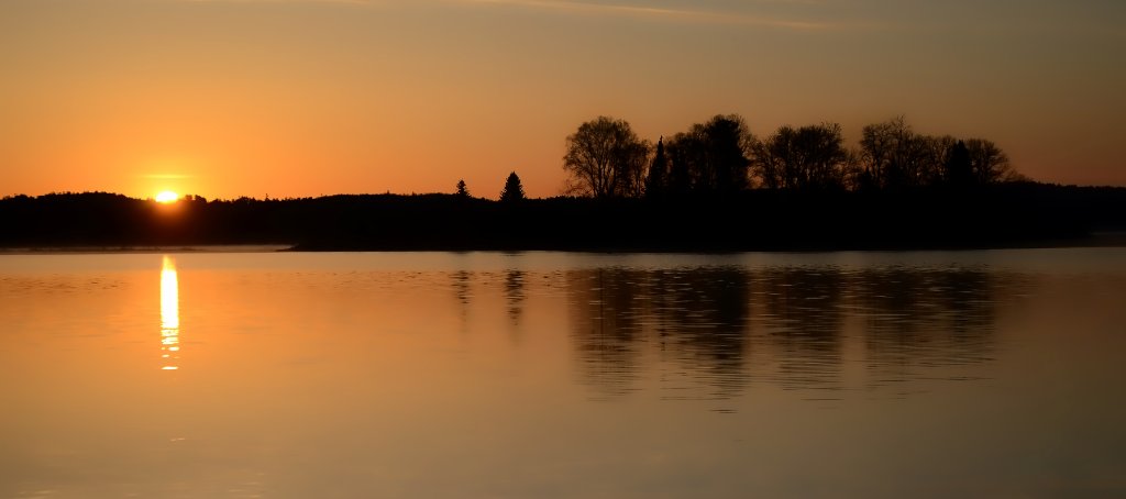 700_4666.jpg - A Cold Sunrise