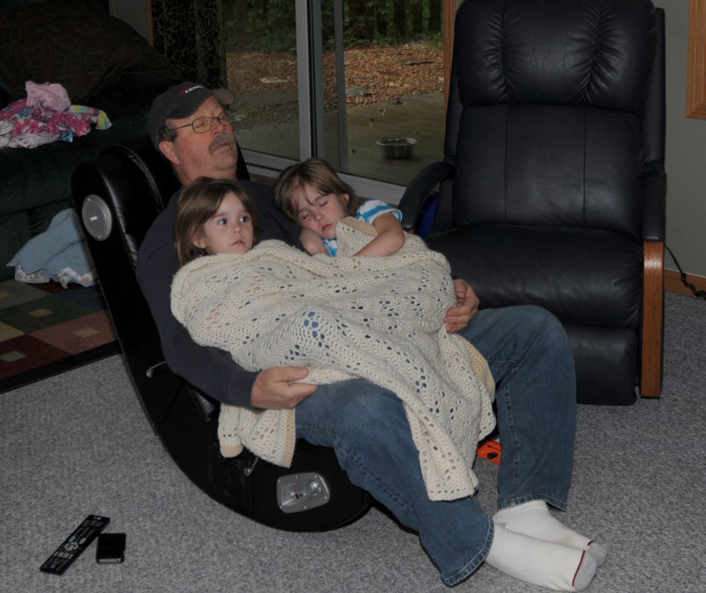 DSC_8908.jpg - Snoozing