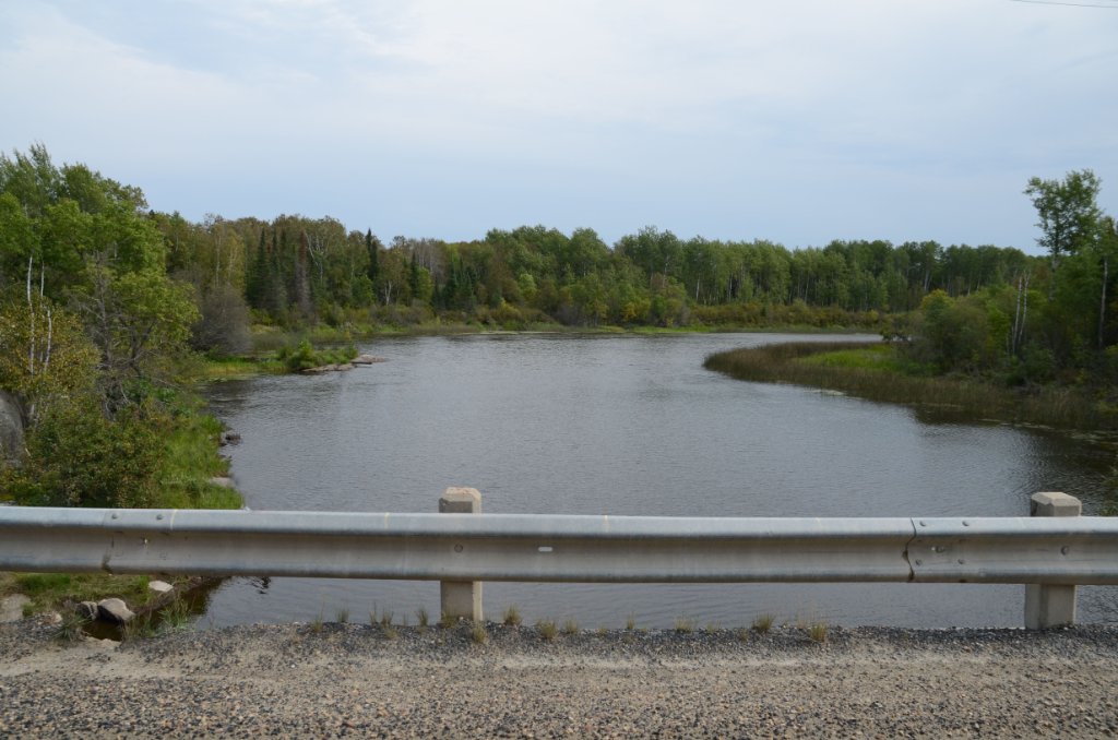 700_5833.jpg - My first glimpse of the river
