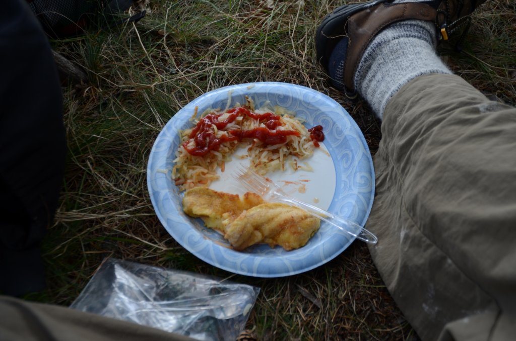 700_6064.jpg - Fish and Hashbrowns. Best meal of the trip.